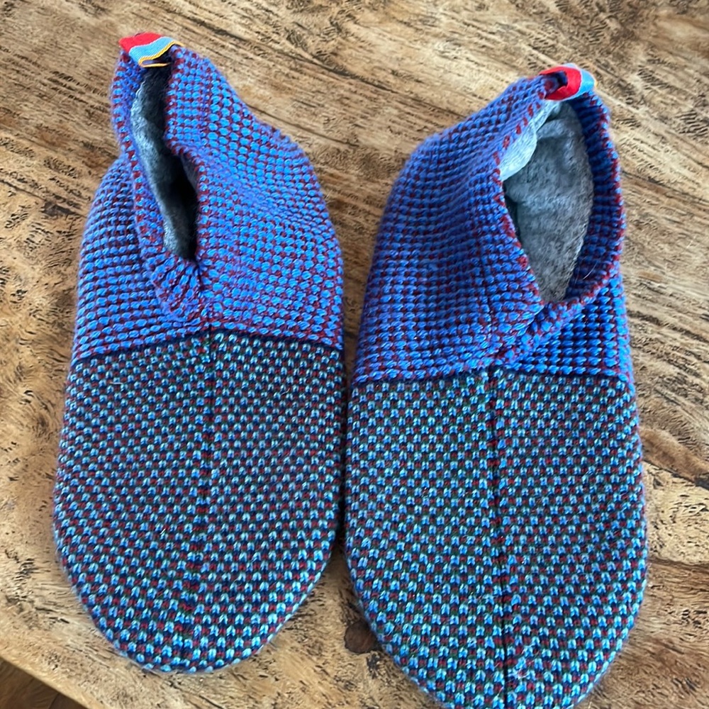 Bombas slippers NWT